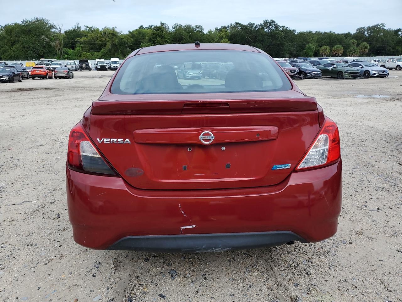 2015 Nissan Versa S VIN: 3N1CN7AP3FL890138 Lot: 69805304