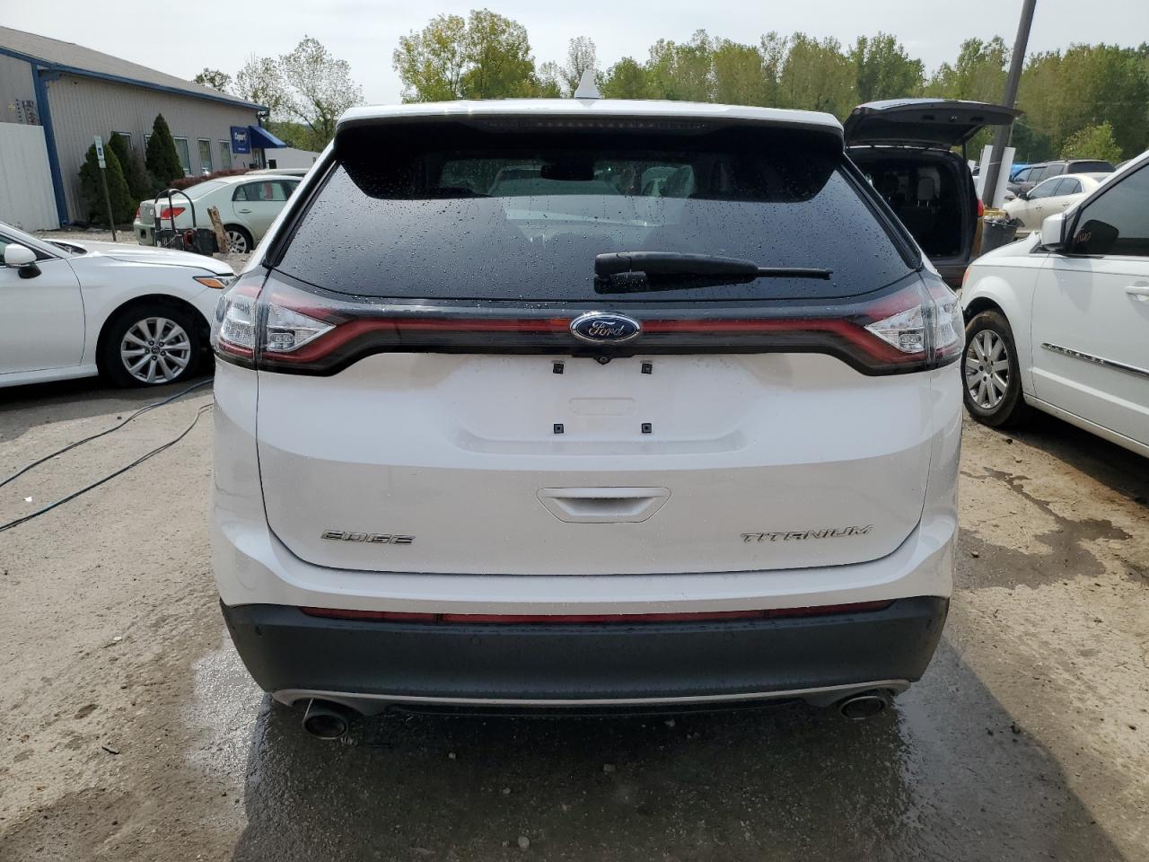 2FMPK3K8XJBB66941 2018 Ford Edge Titanium