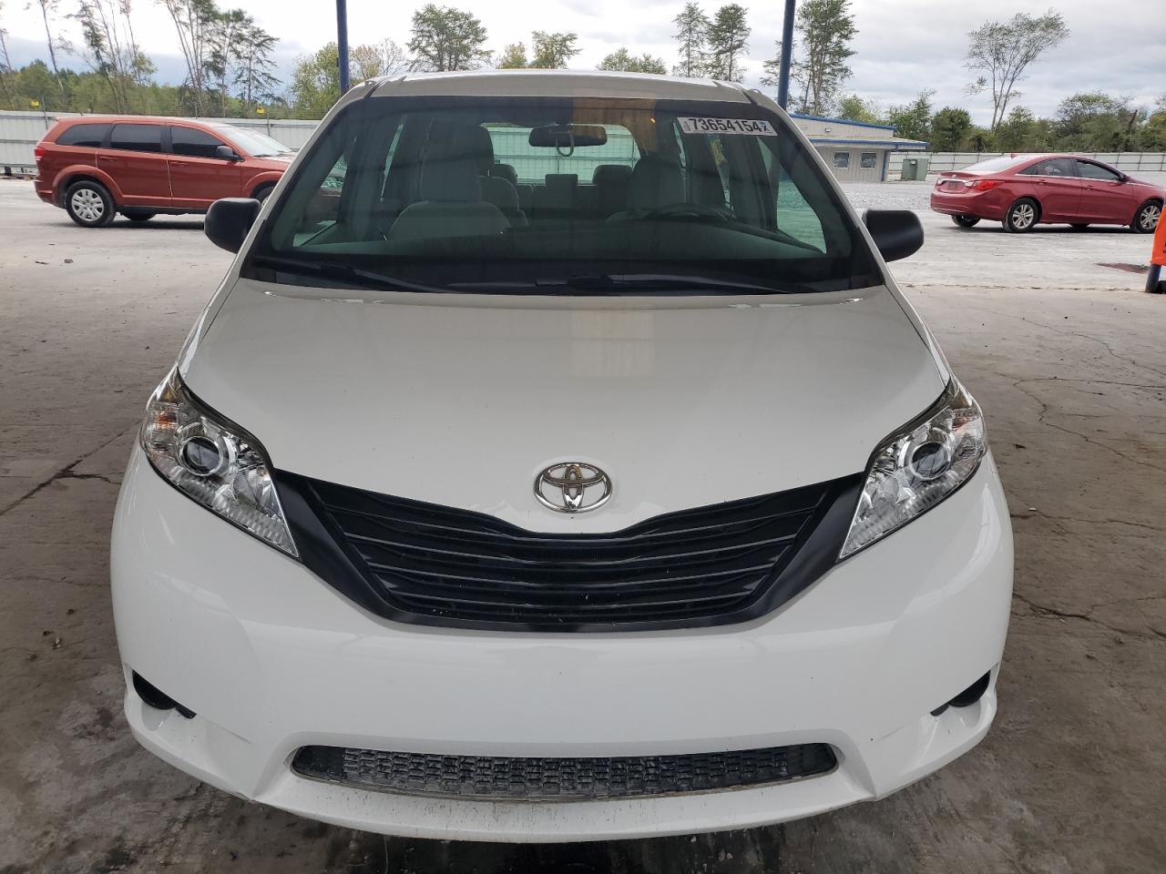 5TDZK3DC2FS593826 2015 Toyota Sienna