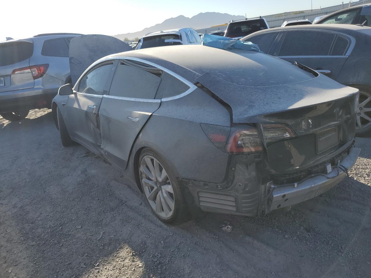 5YJ3E1EA7LF741189 2020 TESLA MODEL 3 - Image 2