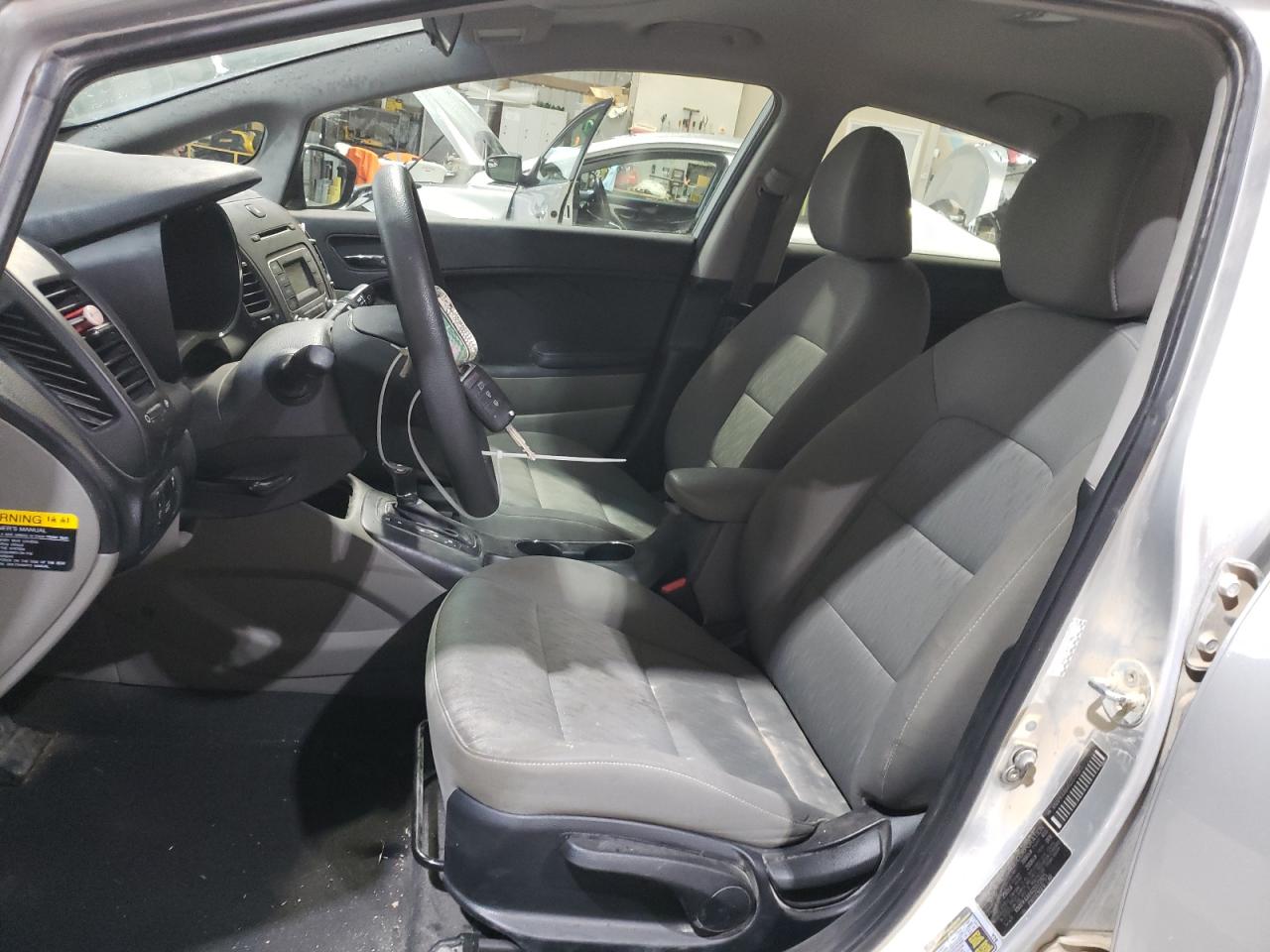 2016 Kia Forte - Image 7