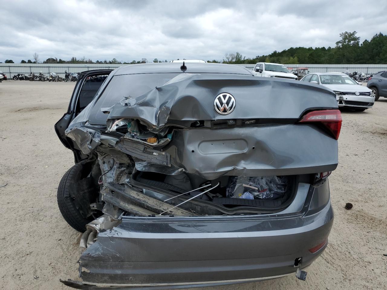 2019 Volkswagen Jetta - Image 6