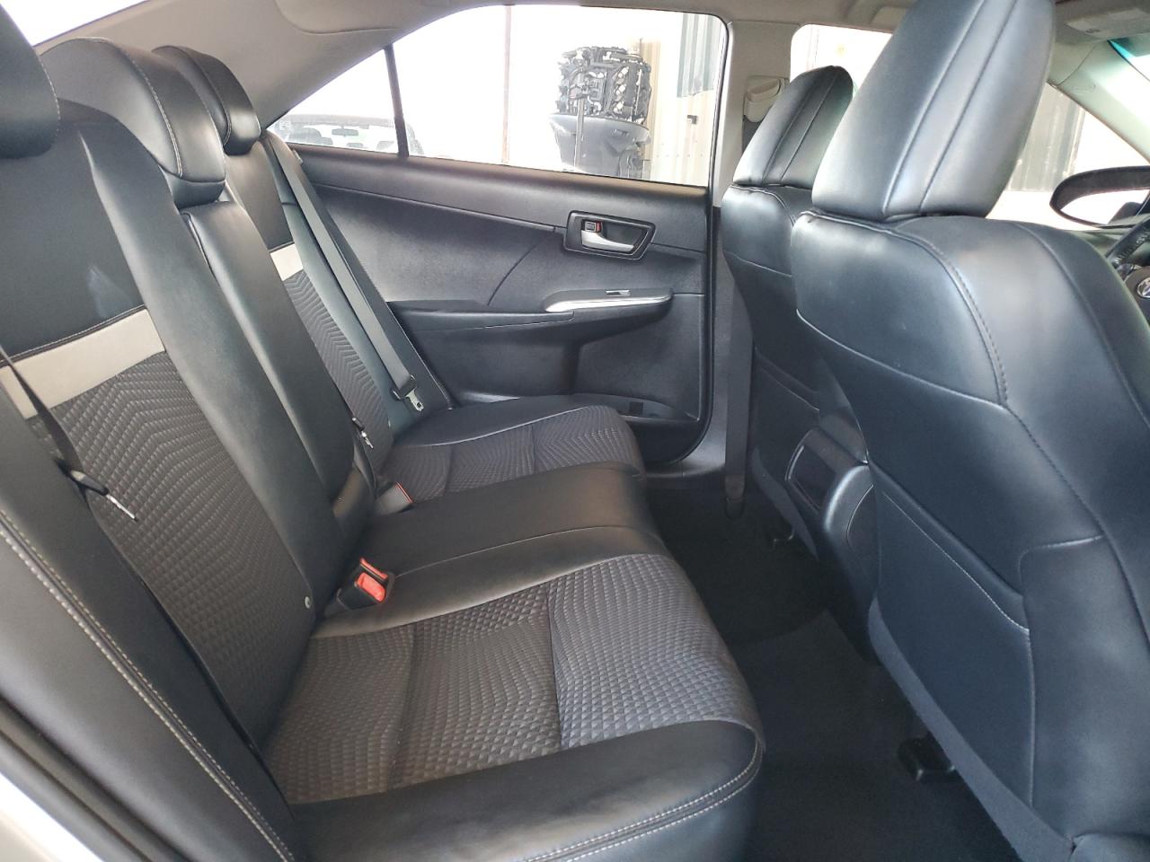 2014 Toyota Camry - Image 10
