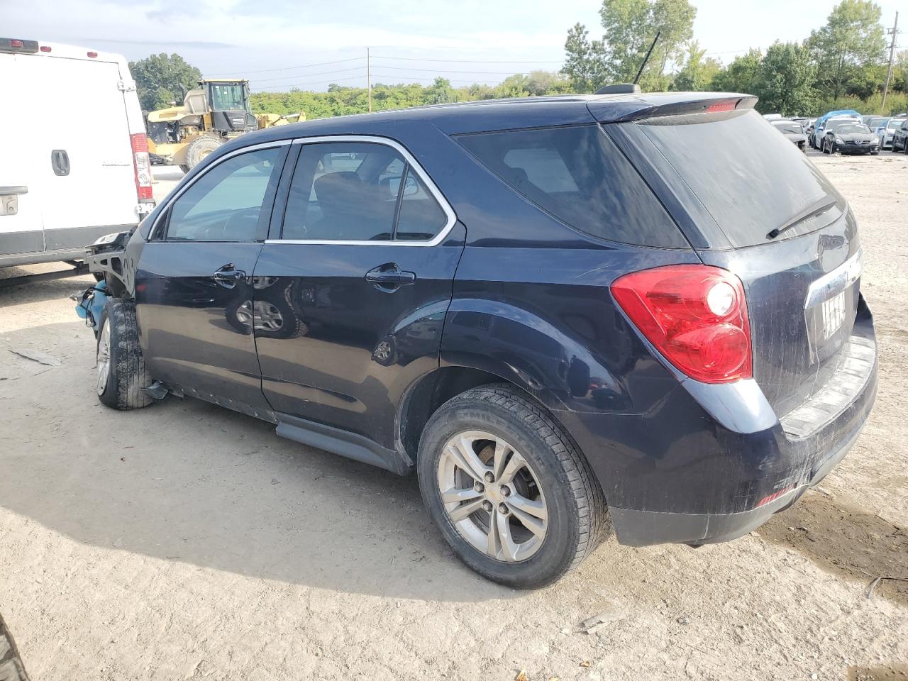 2GNALAEK2F6417364 2015 CHEVROLET EQUINOX - Image 2