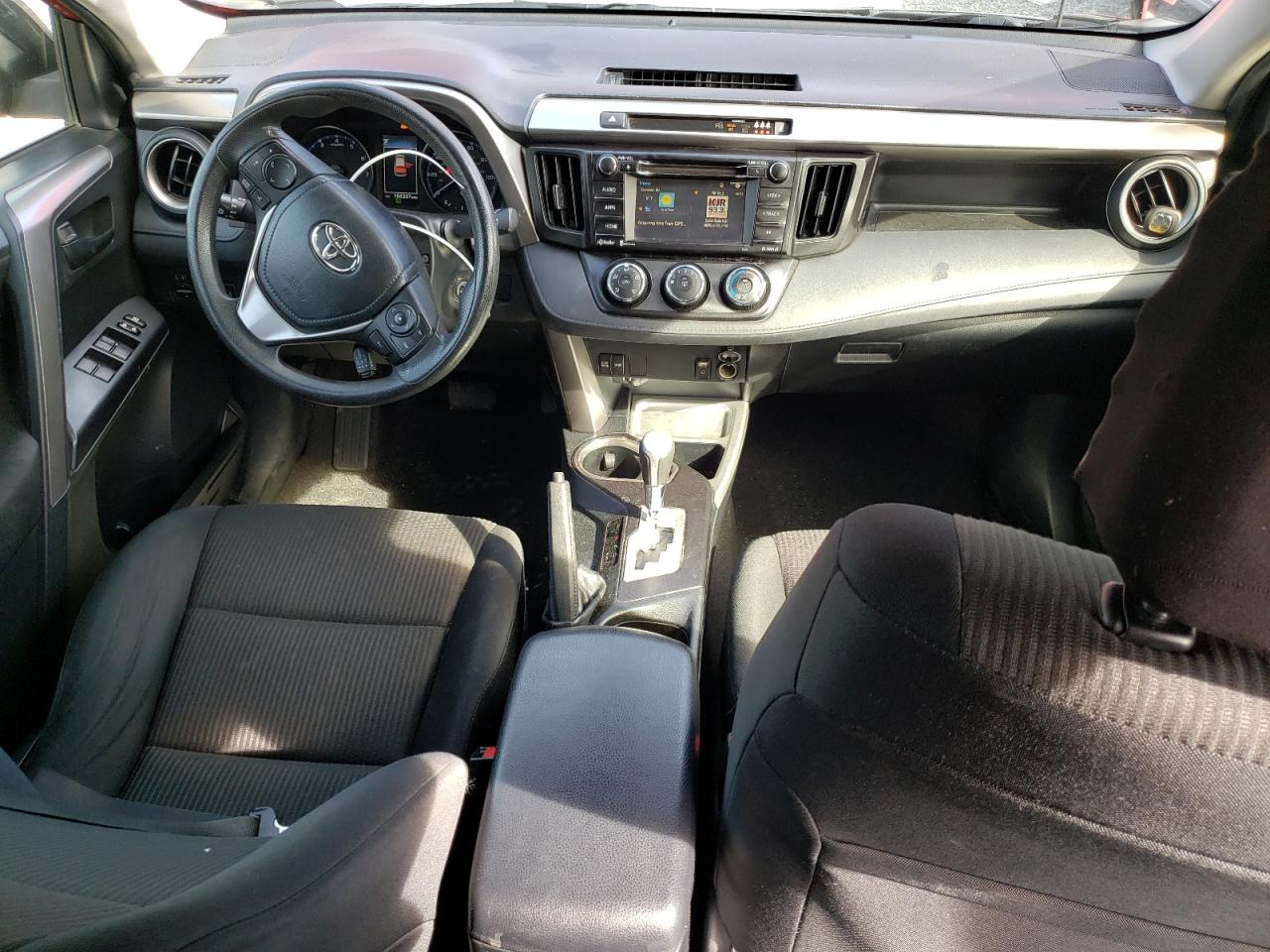 JTMZFREVXHJ128363 2017 Toyota Rav4 Le