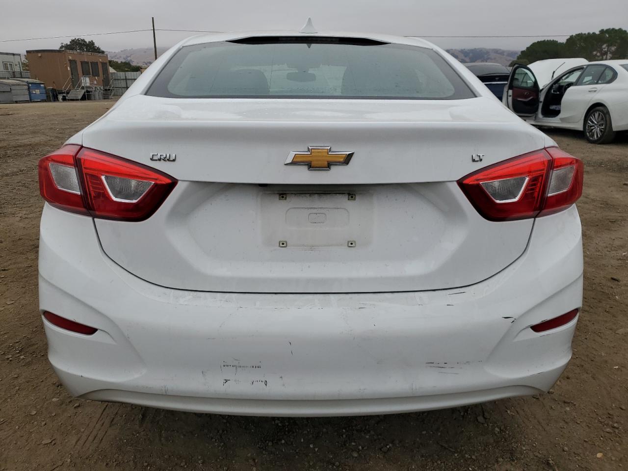 2018 Chevrolet Cruze Lt VIN: 1G1BE5SM8J7190462 Lot: 71885584