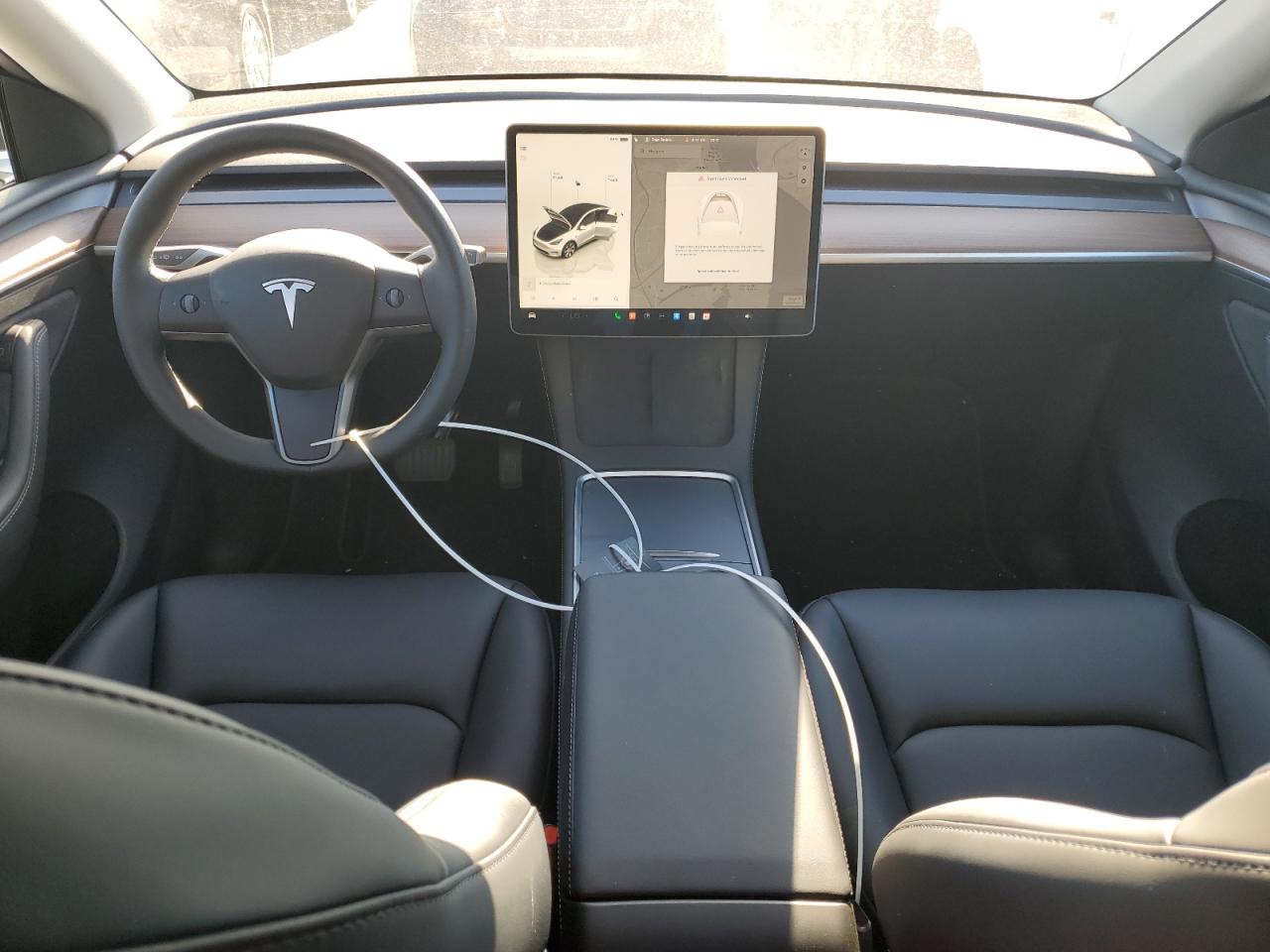 7SAYGDEE8RF076769 2024 Tesla Model Y