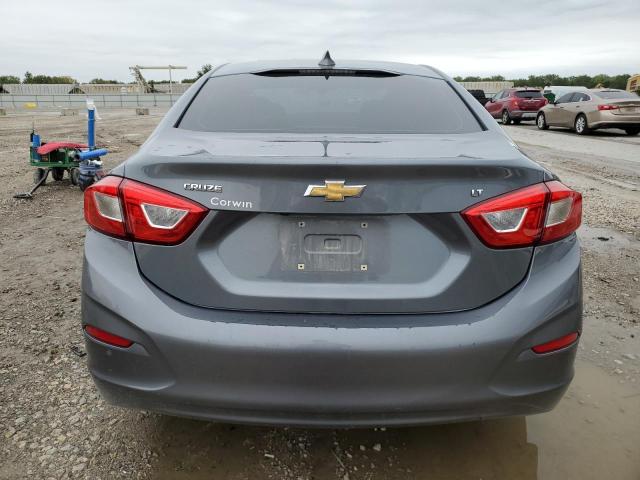  CHEVROLET CRUZE 2018 Srebrny