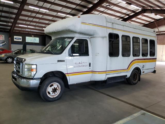 2008 Ford Econoline E350 Super Duty Cutaway Van للبيع في East Granby، CT - Minor Dent/Scratches