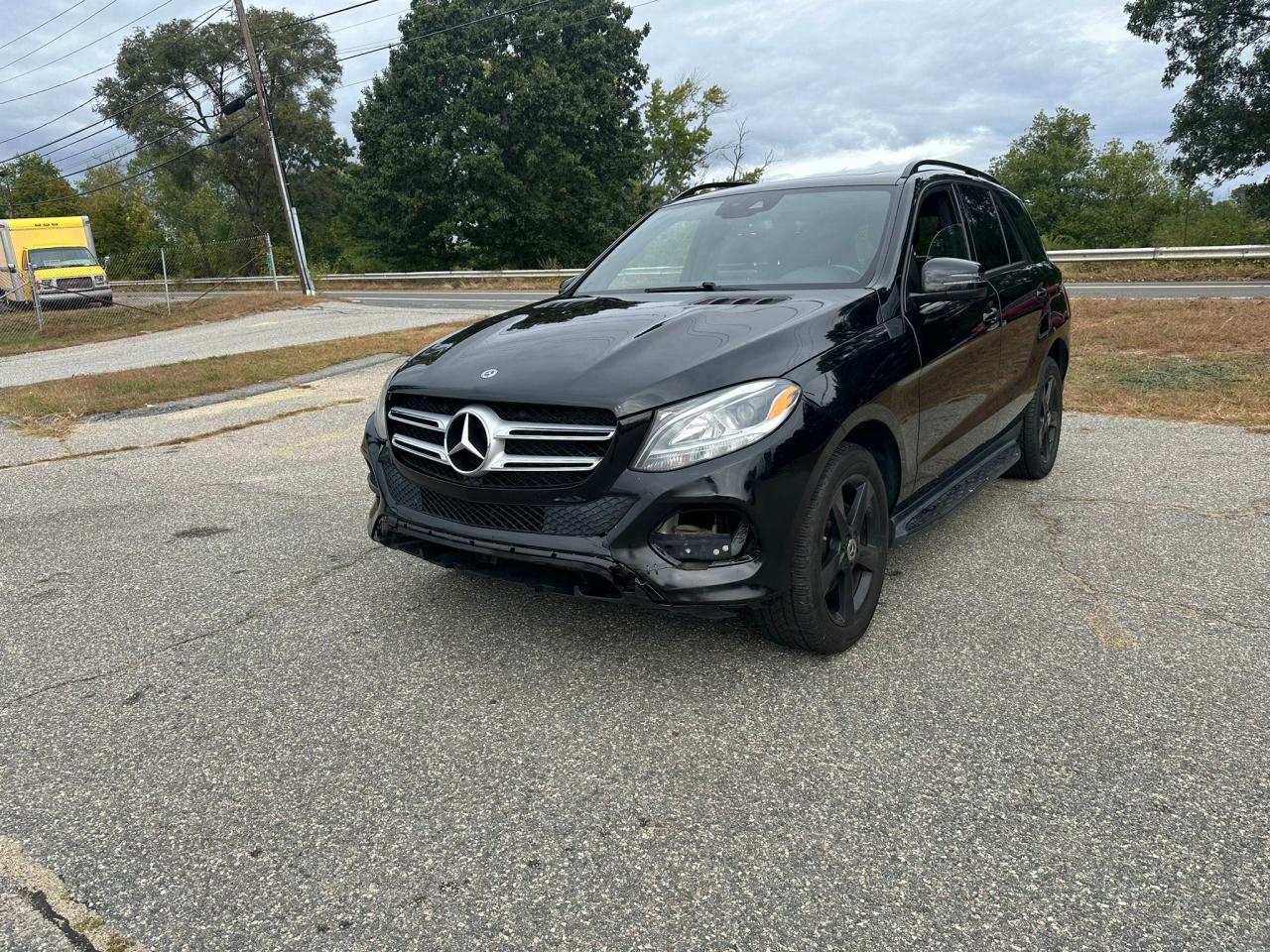 4JGDA5HBXJB048592 2018 MERCEDES-BENZ GLE - Image 2