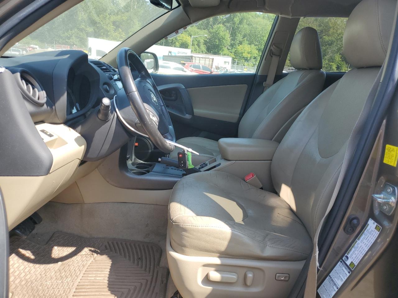 2011 Toyota RAV 4 - Image 7