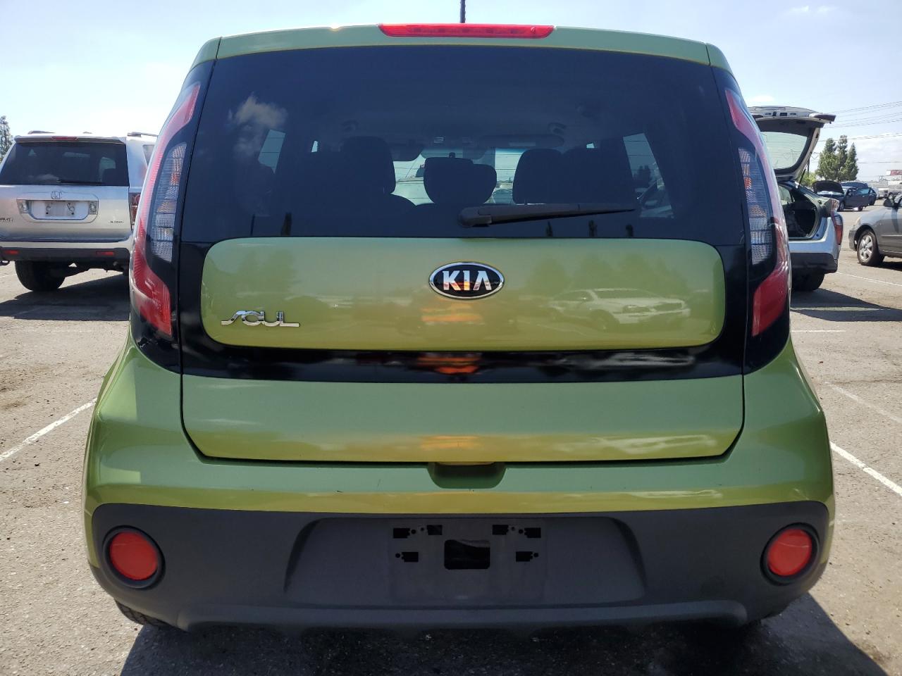 2018 Kia Soul VIN: KNDJN2A23J7895574 Lot: 71629384