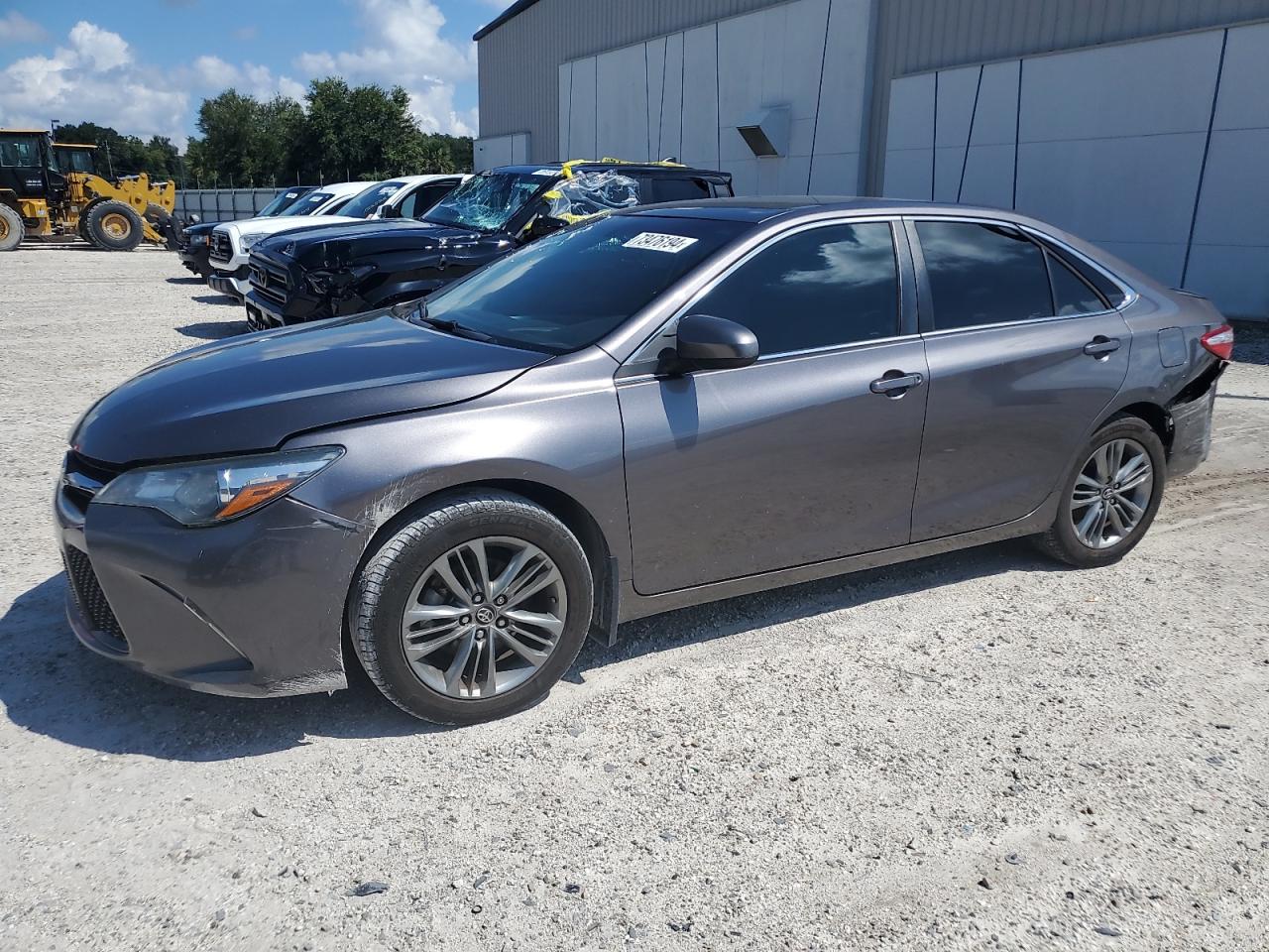 4T1BF1FK6GU237421 2016 TOYOTA CAMRY - Image 1