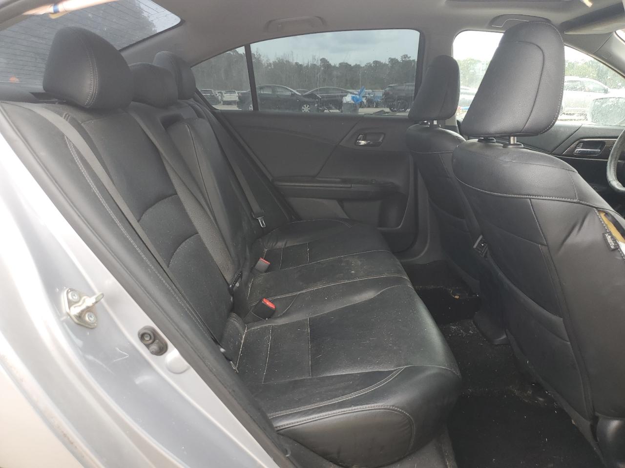 1HGCR3F90HA023991 2017 Honda Accord Touring