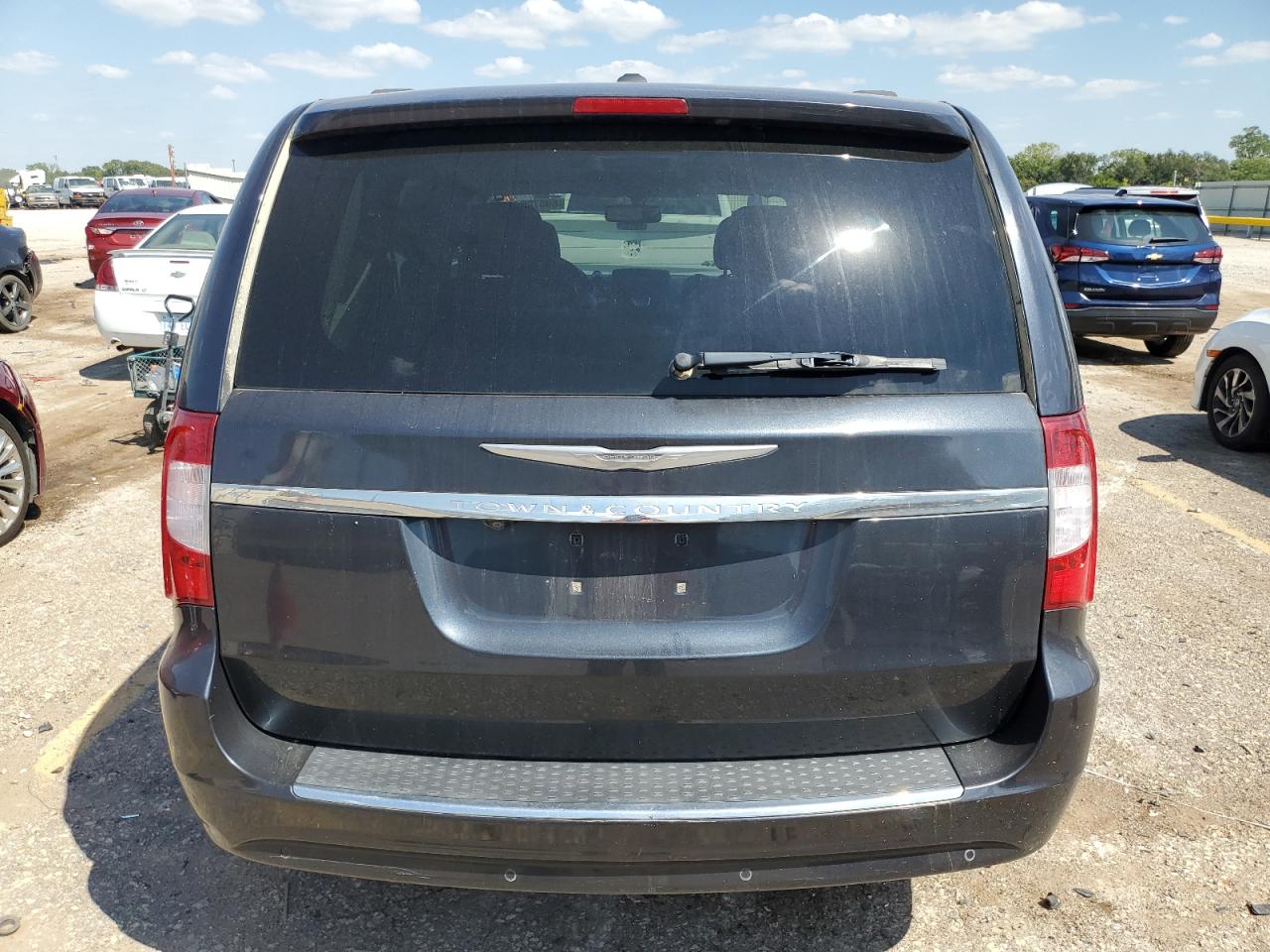 2C4RC1CG2ER413113 2014 Chrysler Town & Country Touring L