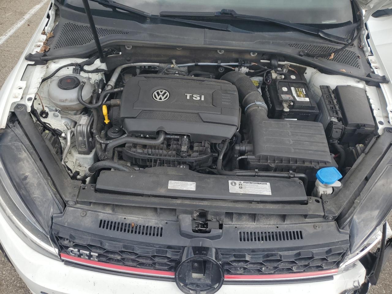 3VW447AU1JM264713 2018 Volkswagen Gti S/Se