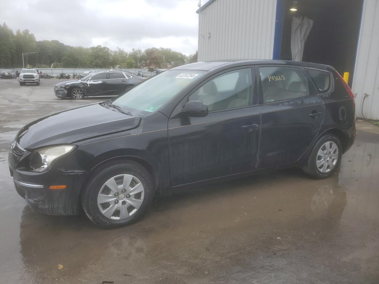 2011 Hyundai Elantra - Image 1