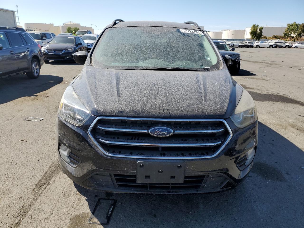 VIN 1FMCU0GD6JUA31267 2018 FORD ESCAPE no.5