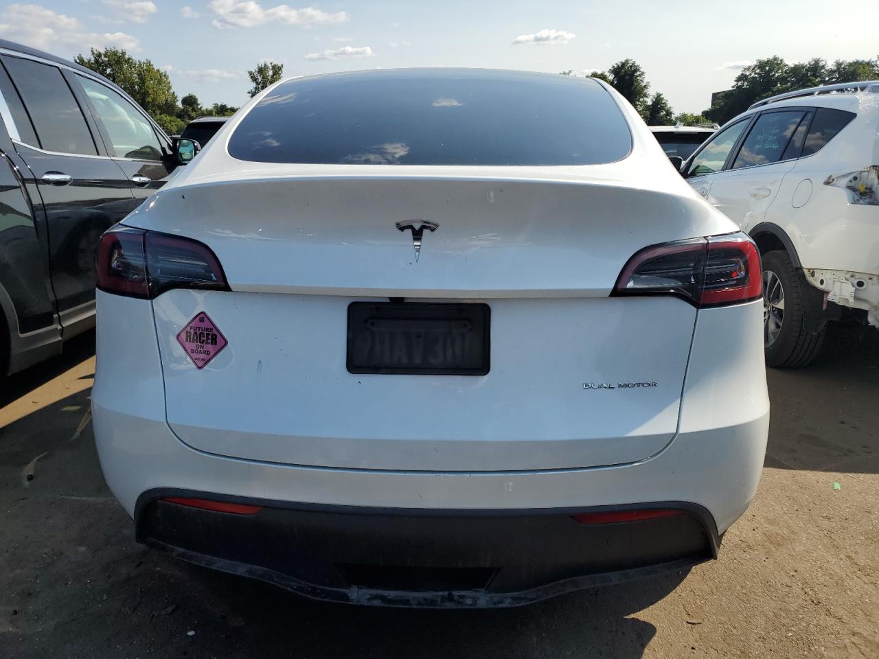 2023 Tesla Model Y VIN: 7SAYGDEE4PA136170 Lot: 69670264