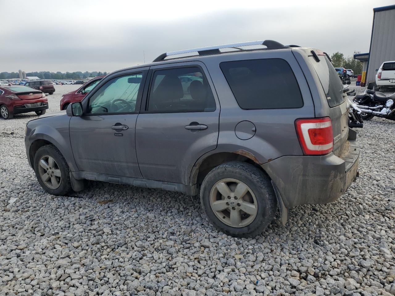 2010 Ford Escape - Image 2