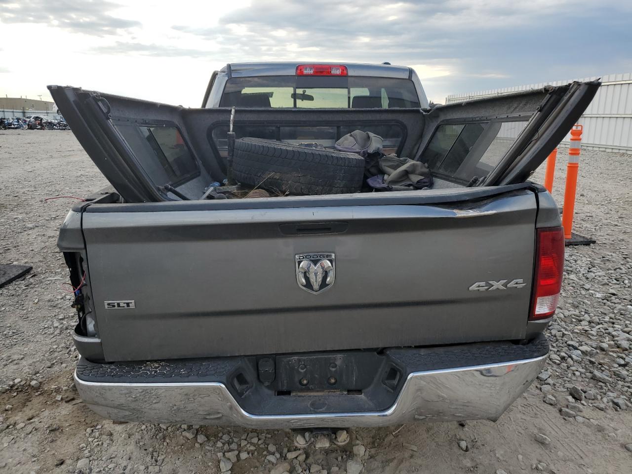 2009 Dodge Ram 1500 VIN: 1D3HV18T39S709412 Lot: 70916324