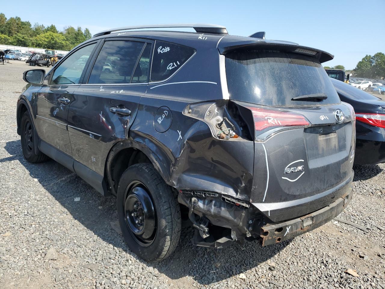 2T3BFREV2GW501980 2016 TOYOTA RAV 4 - Image 2