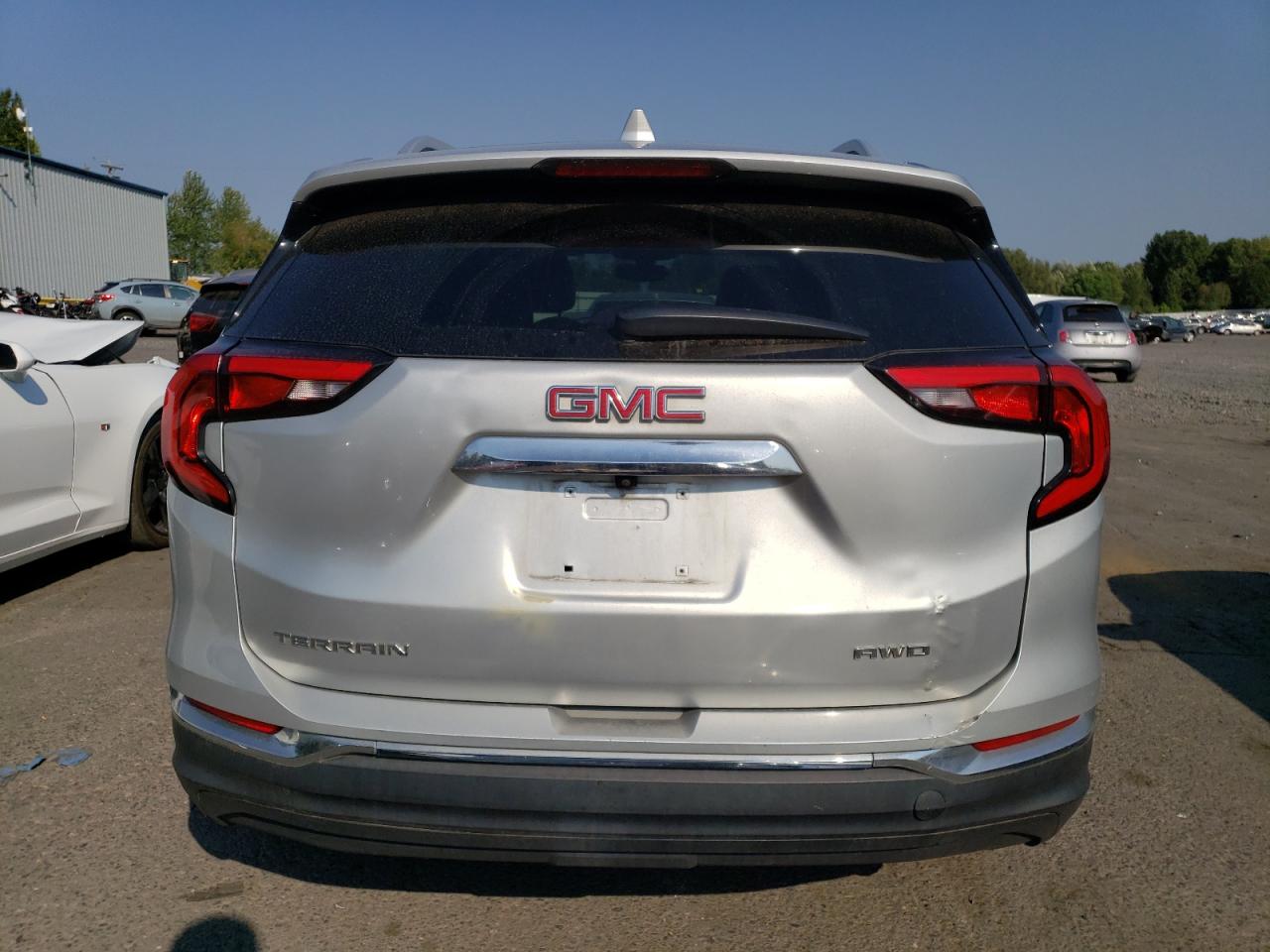 3GKALVEV8KL243014 2019 GMC Terrain Slt