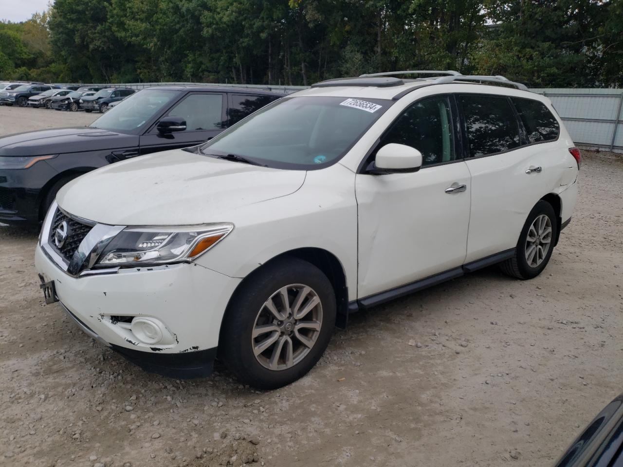 2014 Nissan Pathfinder S for Sale in North Billerica, MA - Minor Dent/Scratches