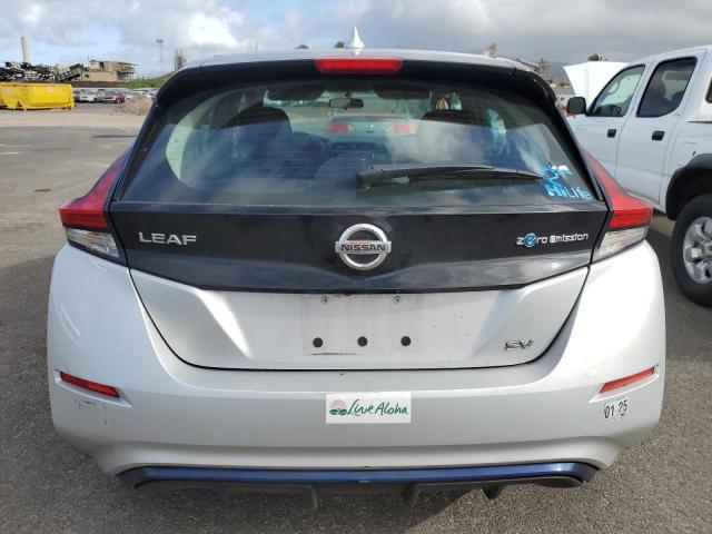  NISSAN LEAF 2019 Srebrny