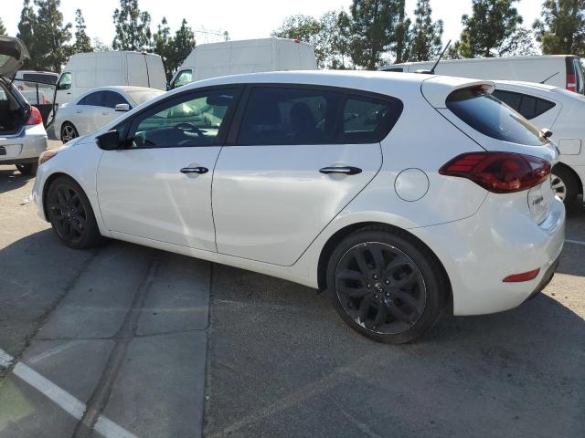 Hatchbacks KIA FORTE 2016 Biały