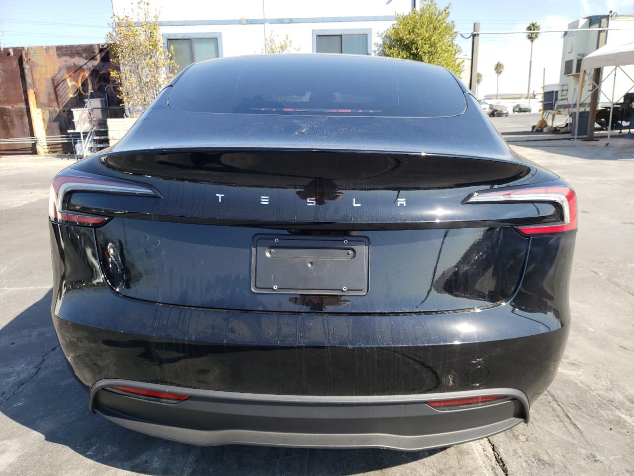 5YJ3E1EA3RF752716 2024 Tesla Model 3