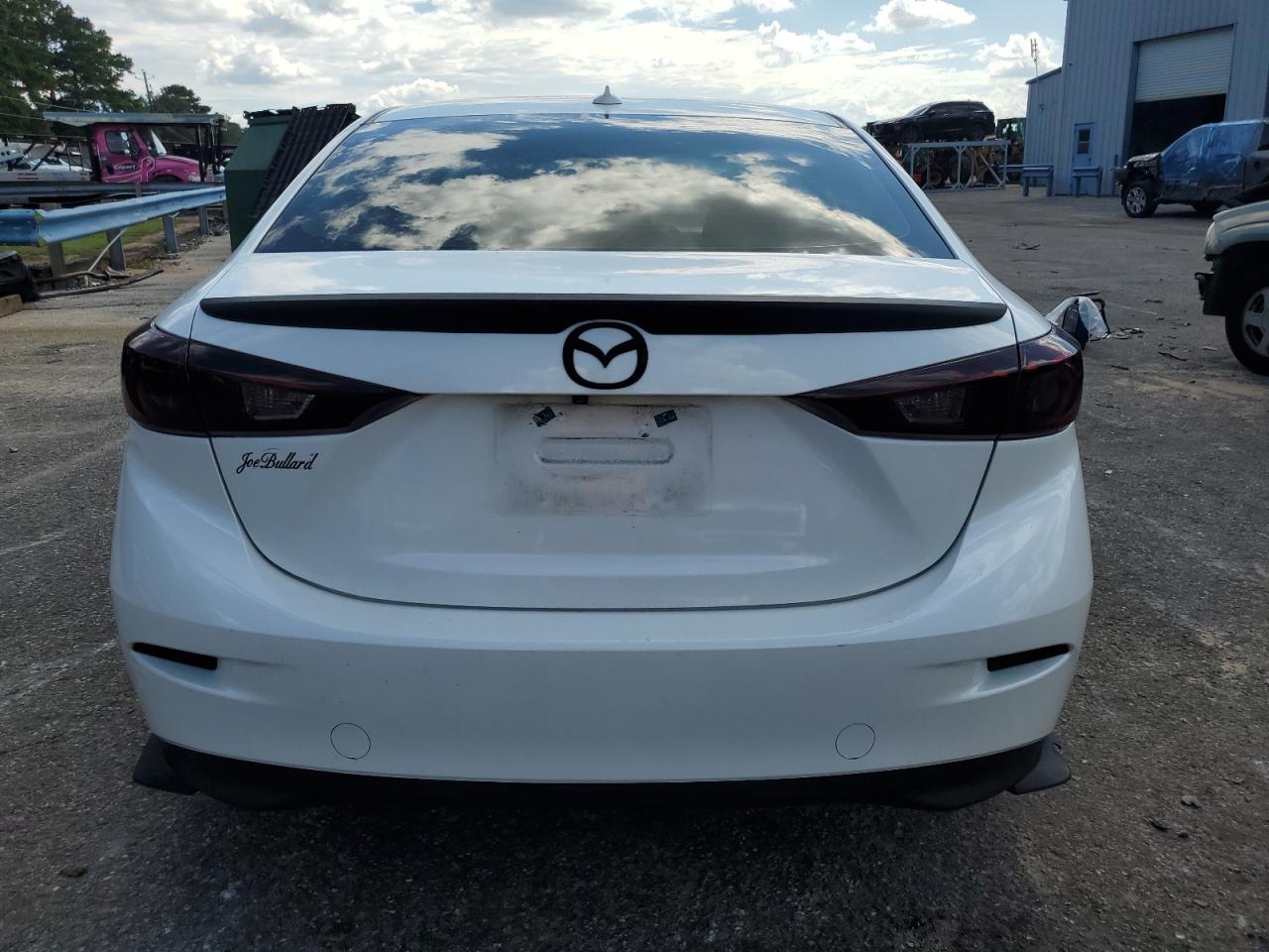 2018 Mazda 3 Touring VIN: 3MZBN1V39JM190444 Lot: 71839424