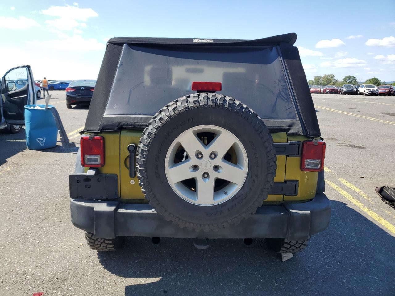 2008 Jeep Wrangler X VIN: 1J8FA24158L529047 Lot: 68545524