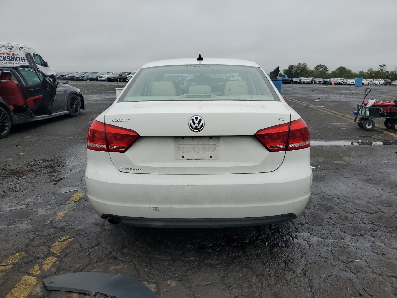 1VWBP7A35DC079933 2013 Volkswagen Passat Se