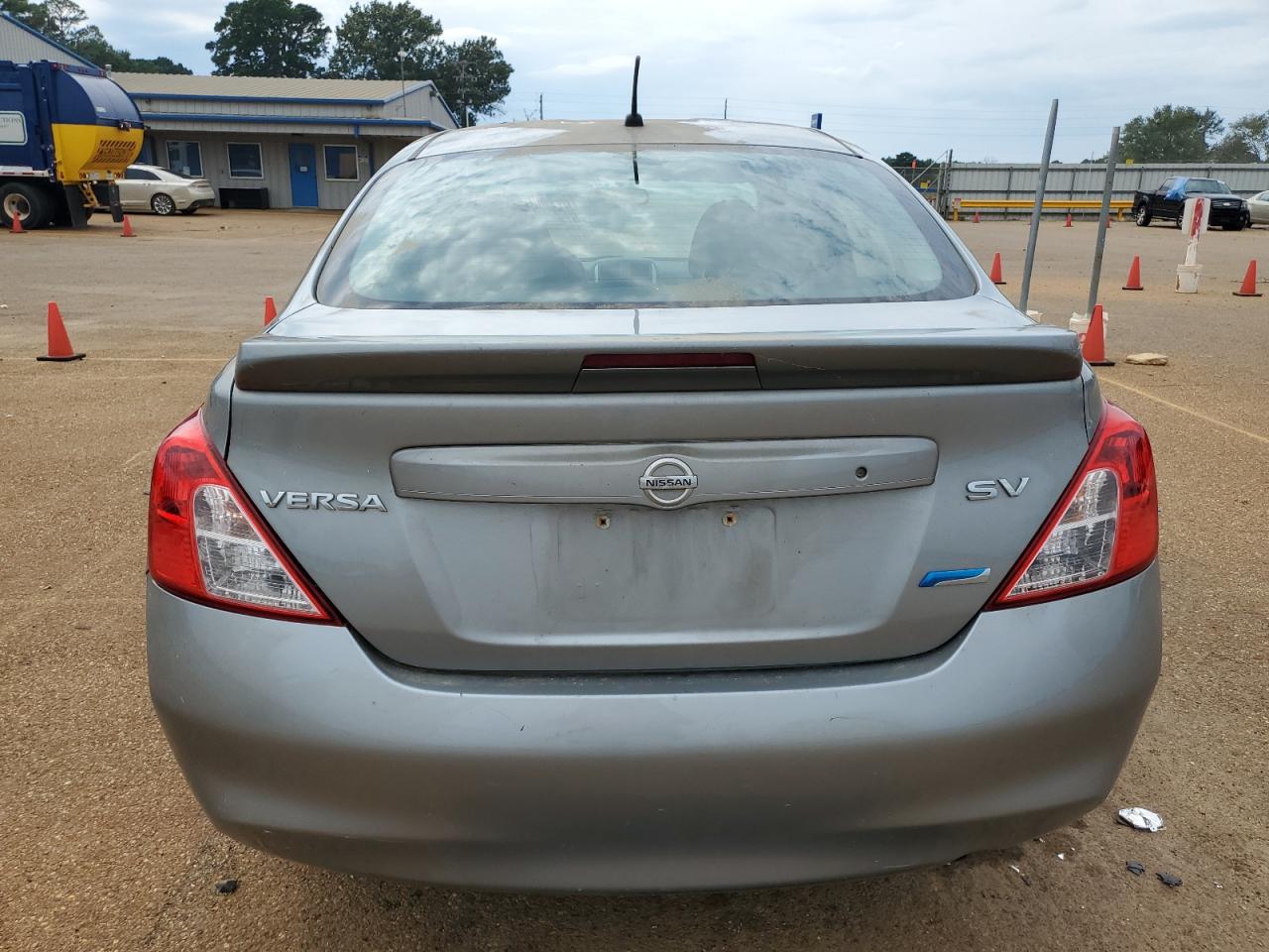 3N1CN7AP4DL851765 2013 Nissan Versa S