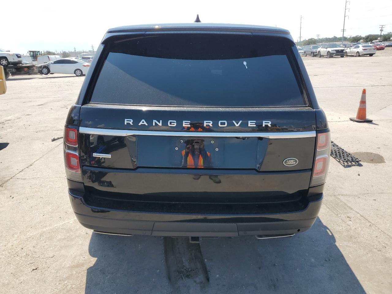 2018 Land Rover Range Rover Supercharged VIN: SALGS2RE4JA394822 Lot: 72281004