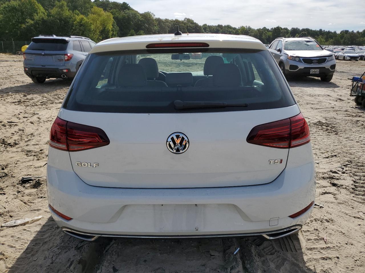 3VWG17AU3JM265044 2018 Volkswagen Golf S