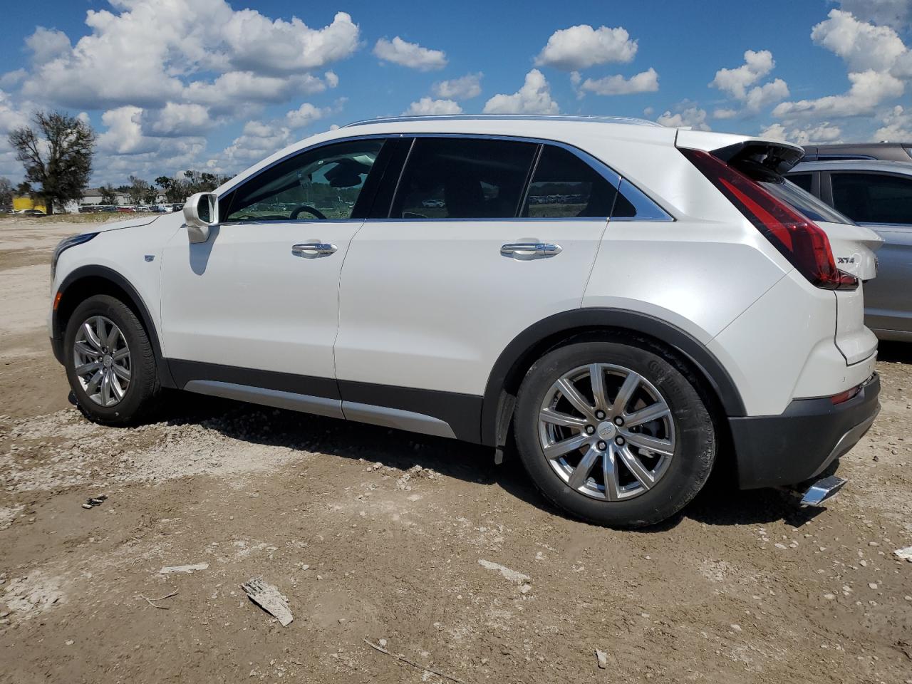 2020 Cadillac XT4 - Image 2