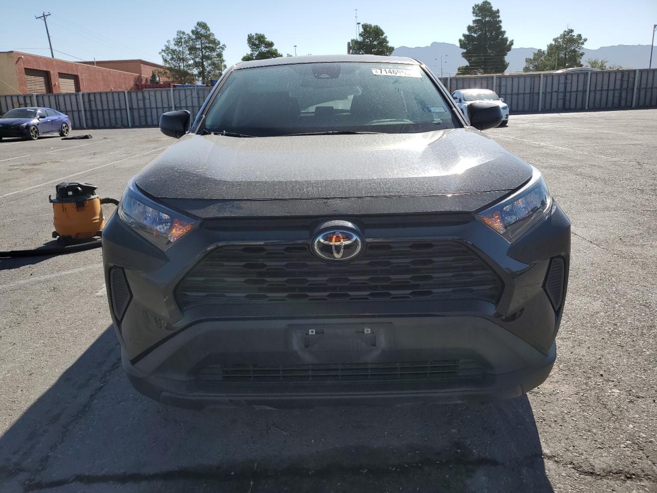 2022 Toyota RAV 4 - Image 5