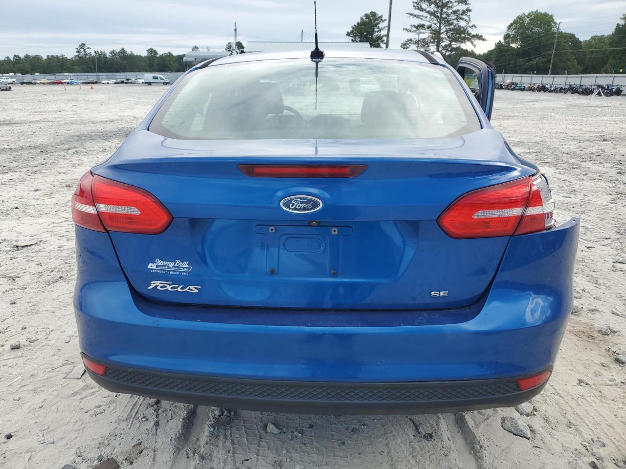1FADP3F26JL225634 2018 Ford Focus Se