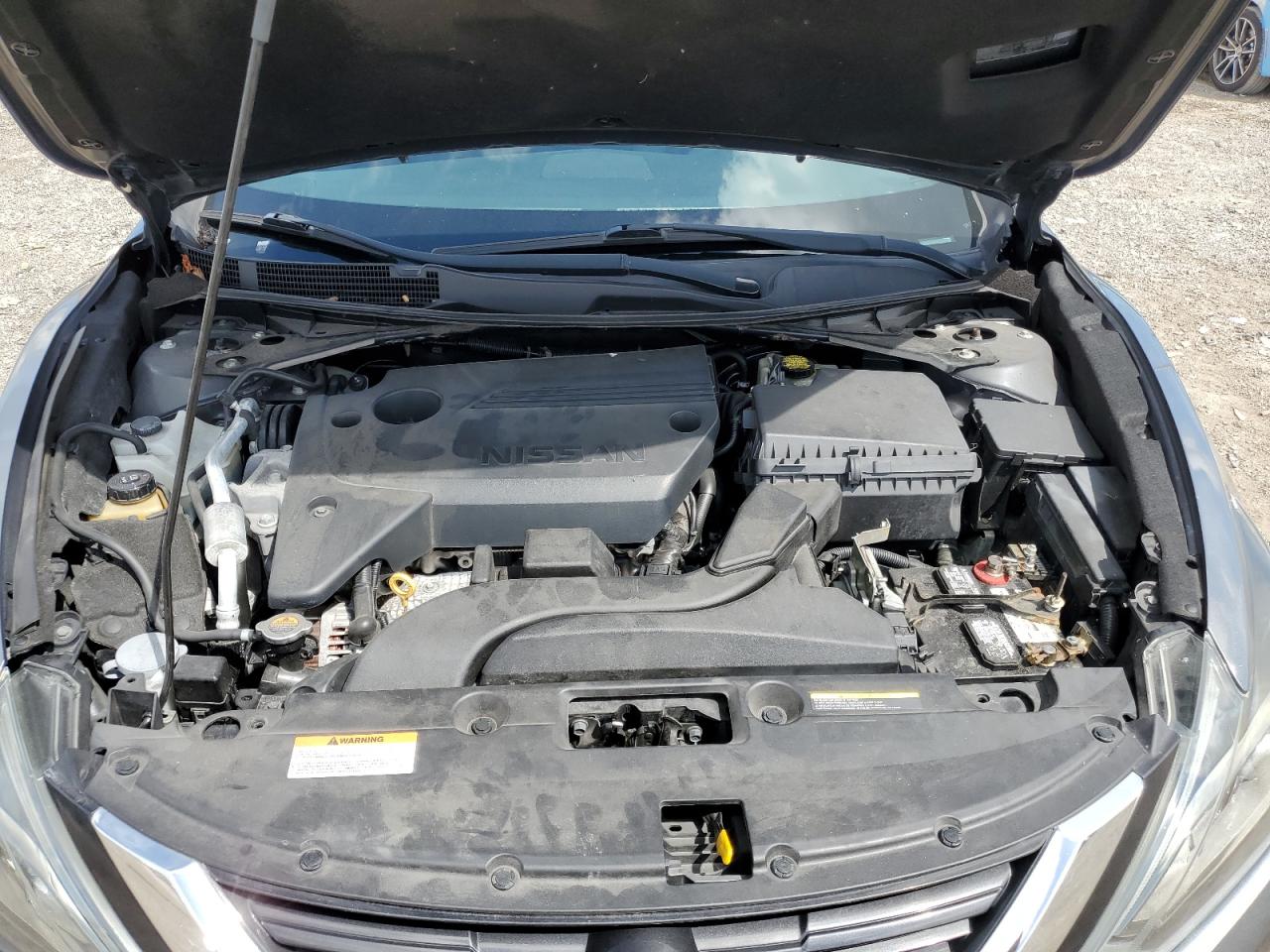 2017 Nissan Altima - Image 11