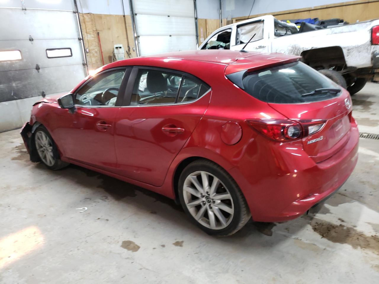 3MZBN1L35HM147037 2017 MAZDA 3 - Image 2