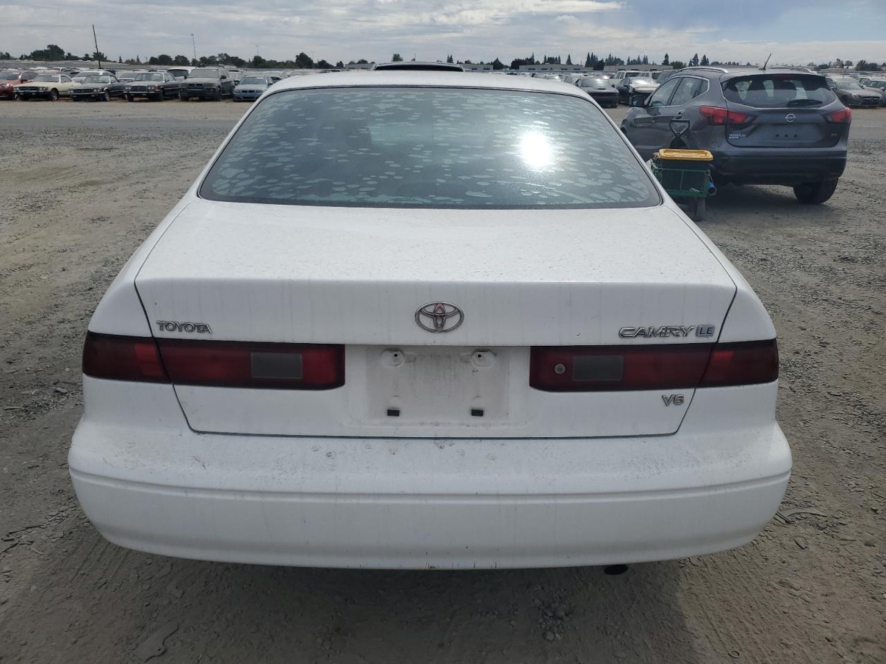 JT2BF22K2X0233740 1999 Toyota Camry Le