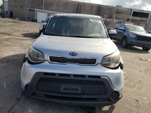  KIA SOUL 2015 Серебристый