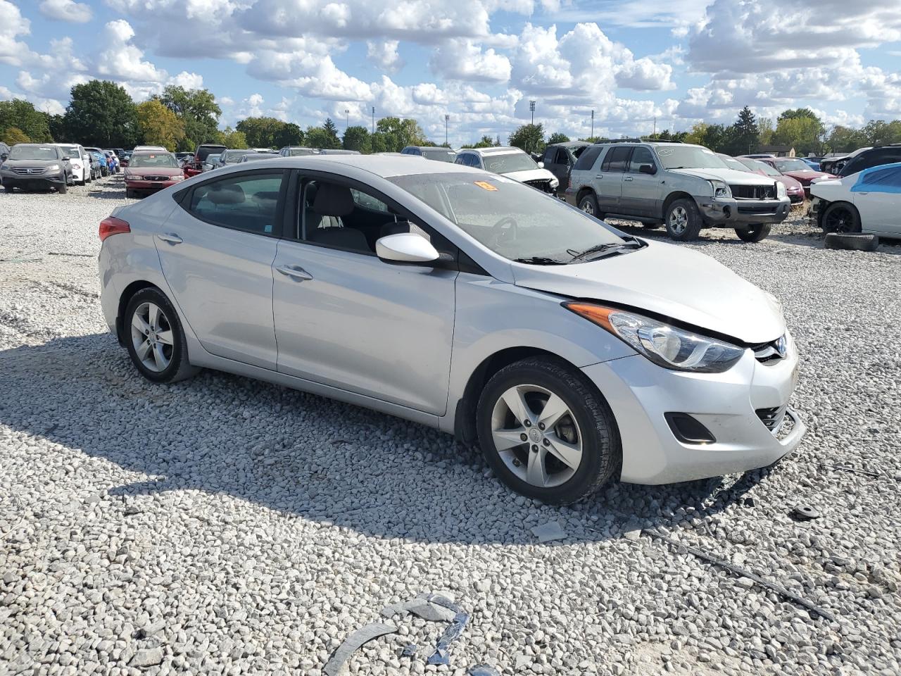 2013 Hyundai Elantra - Image 4