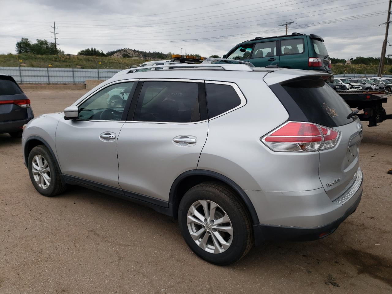 KNMAT2MV3GP631209 2016 NISSAN ROGUE - Image 2