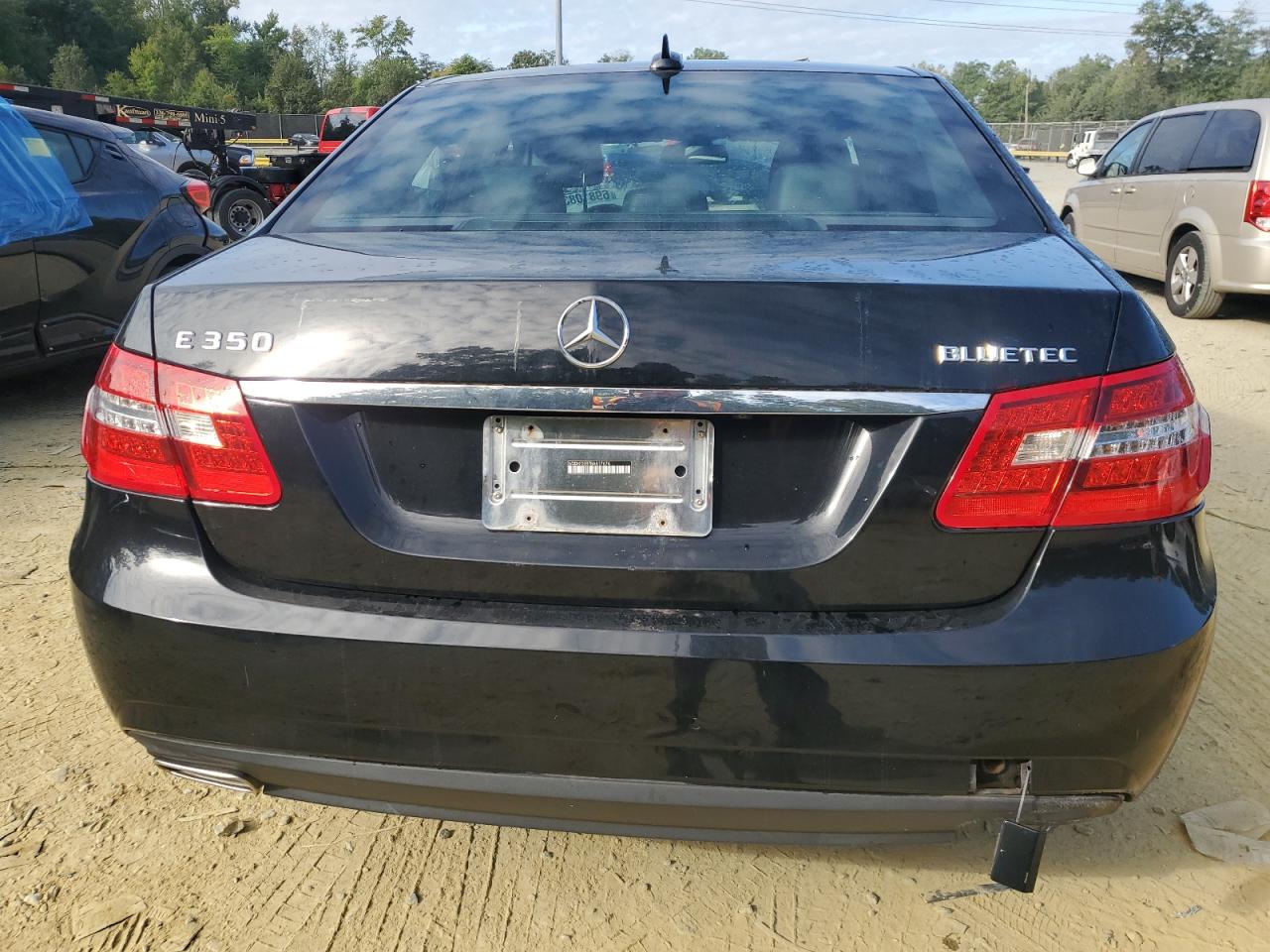 WDDZF4KB8HA235768 2017 Mercedes-Benz E 300 4Matic