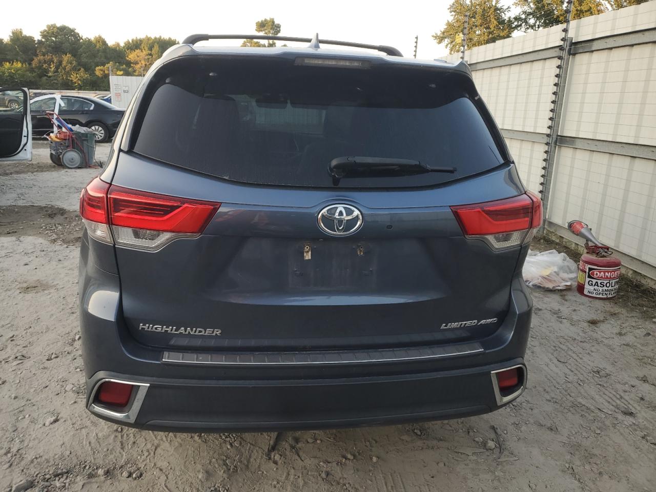 2018 Toyota Highlander Limited VIN: 5TDDZRFH2JS849991 Lot: 70903604