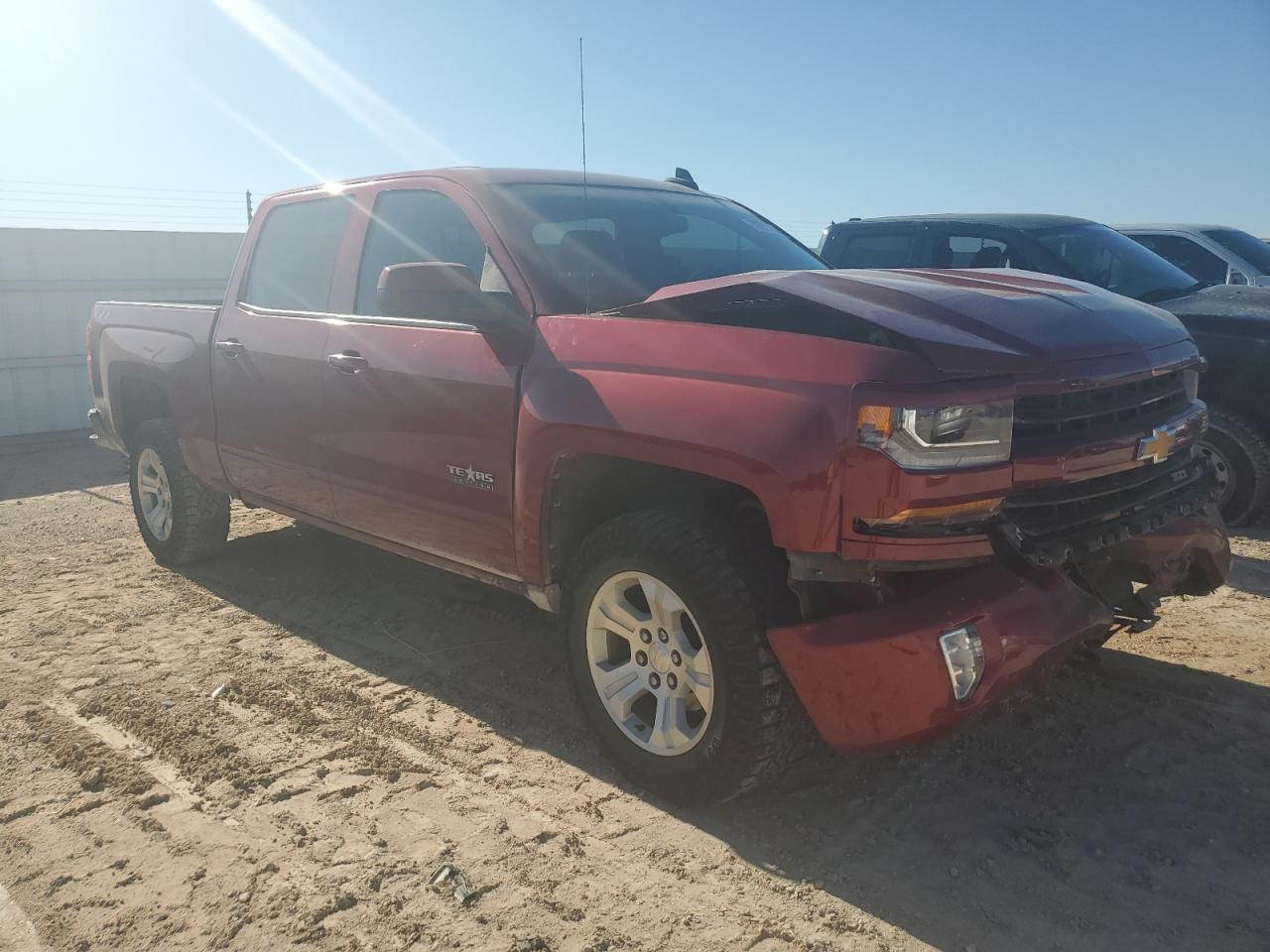 2018 Chevrolet Silverado K1500 Lt VIN: 3GCUKREC4JG636453 Lot: 70860084