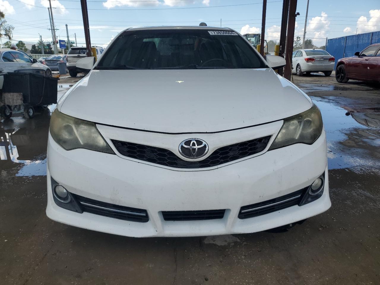 2014 Toyota Camry - Image 5